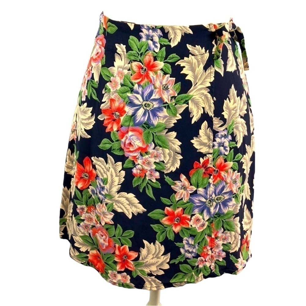 Banana Republic Floral Wrap Skirt 4‎